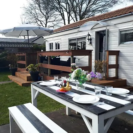 Kids Campingpark De Bongerd 5-star Apartment *